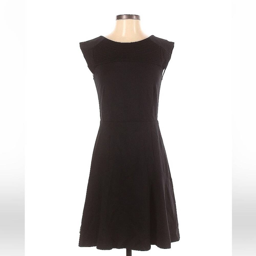 Banana Republic Black Knit Pintuck A-Line Knee Length Dress